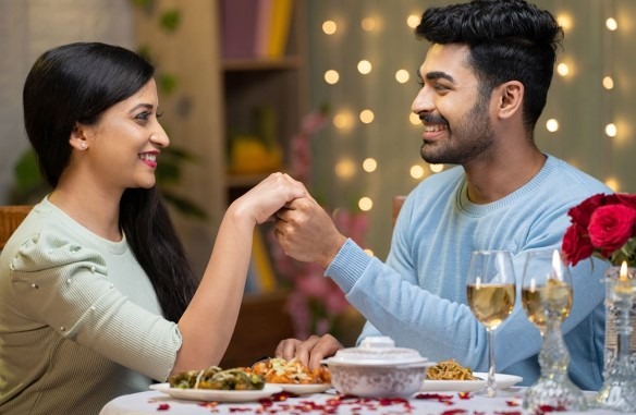 মেয়েদের কোন প্রশ্ন করলে খুশি হয়