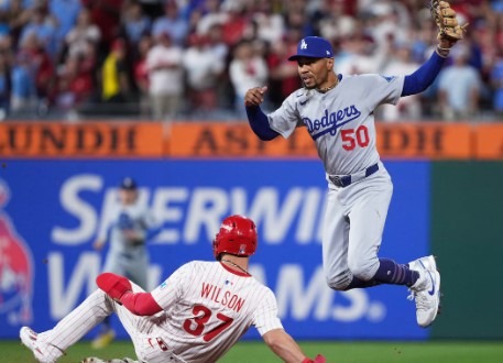 phillies vs dodgers match player stats